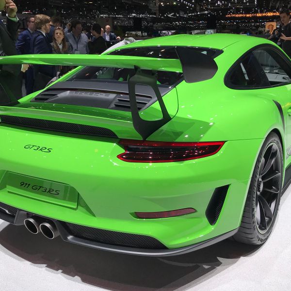 porsche-911-gt3rsFD75A90E-4A9D-849C-C120-918753994B1C.jpg